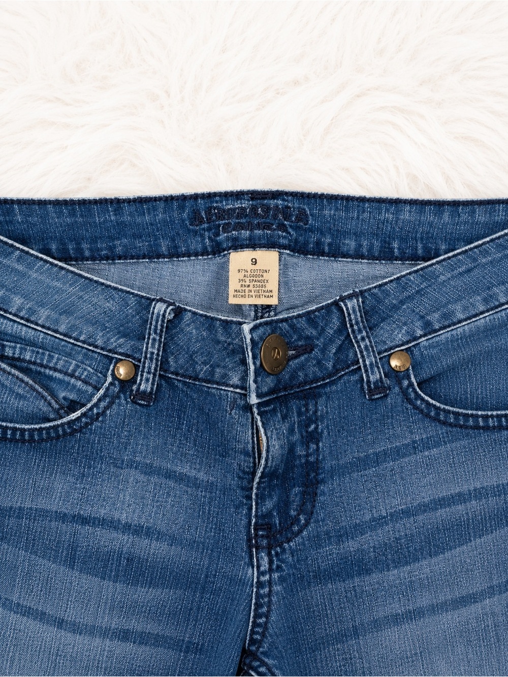 Arizona Jean Co Juniors Size 9 Stretch Denim Capri Jeans Medium Wash Y2K Casual - Picture 2 of 3